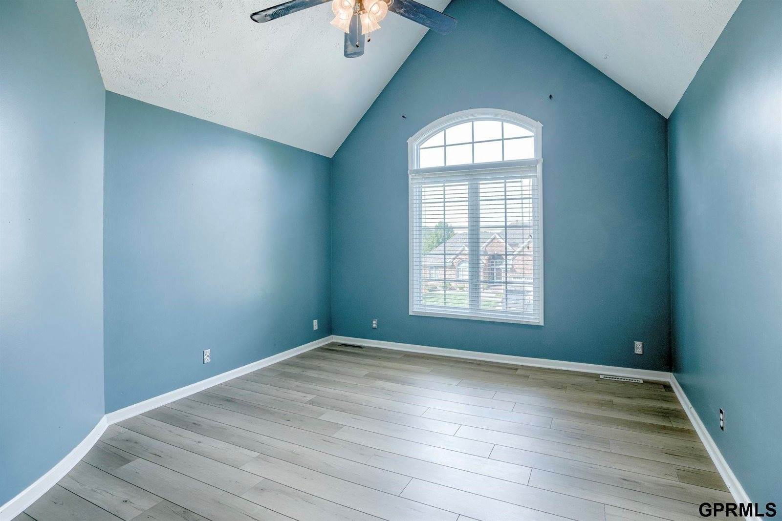 1525 South 181St Street, Omaha, NE 68130