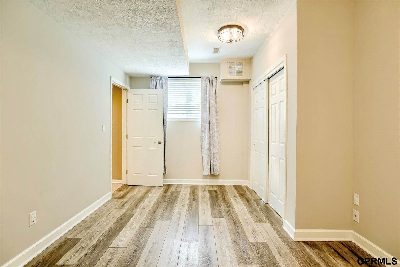 1525 South 181St Street, Omaha, NE 68130