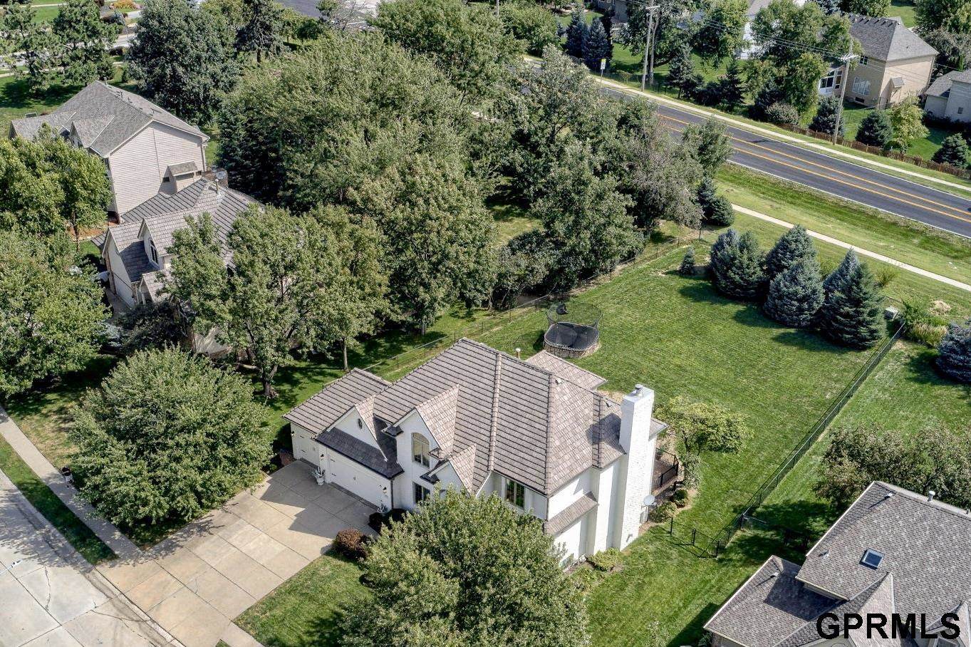 1525 South 181St Street, Omaha, NE 68130