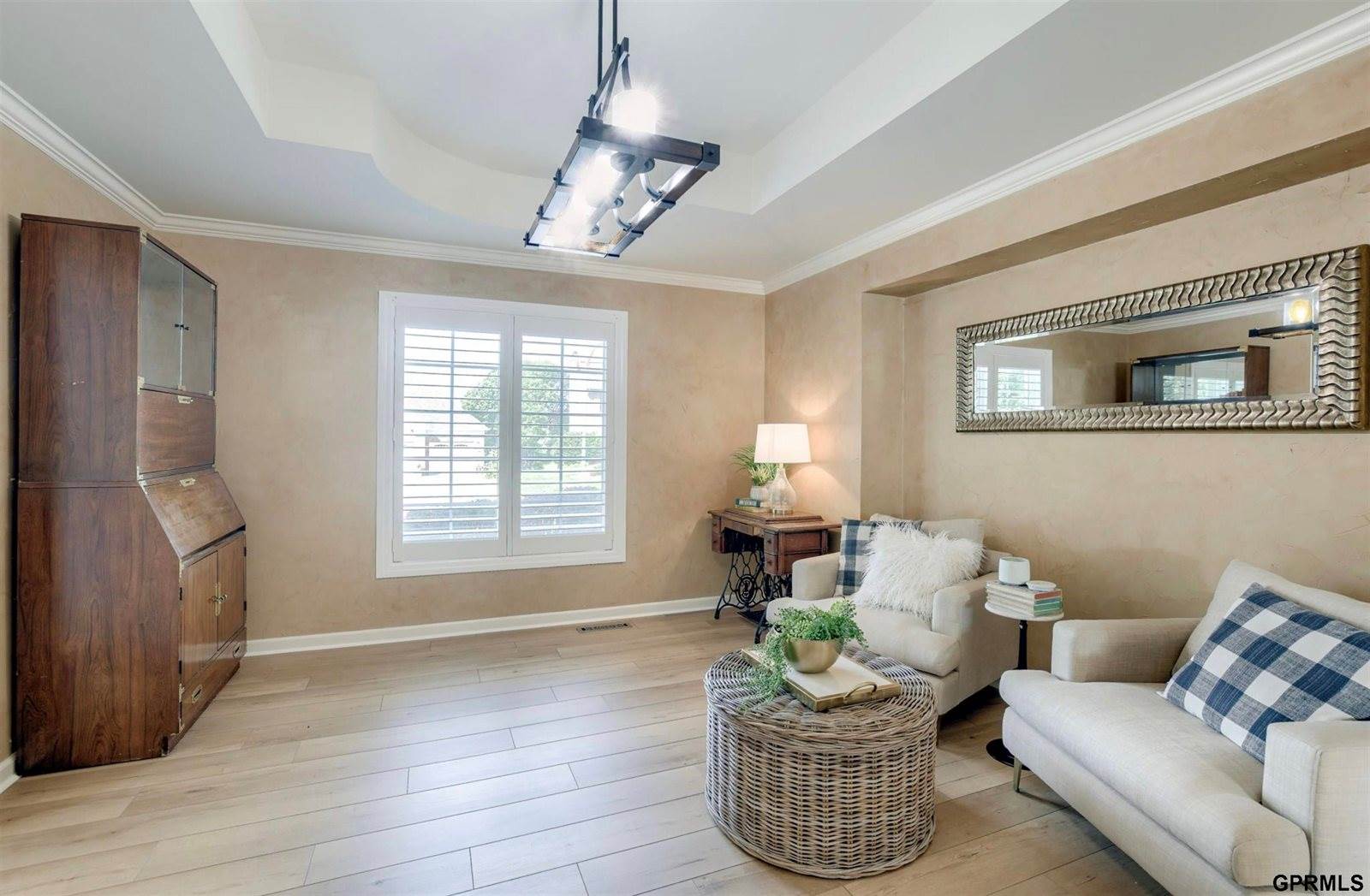 1525 South 181St Street, Omaha, NE 68130