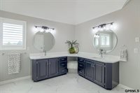 1525 South 181St Street, Omaha, NE 68130