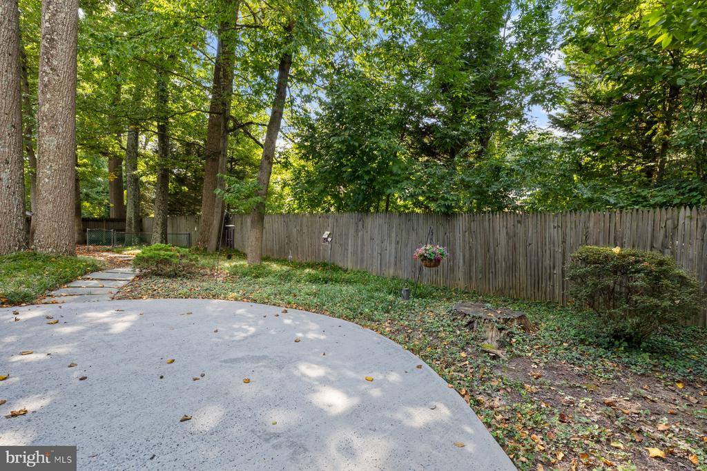 6801 Tildenwood Lane, Rockville, MD 20852