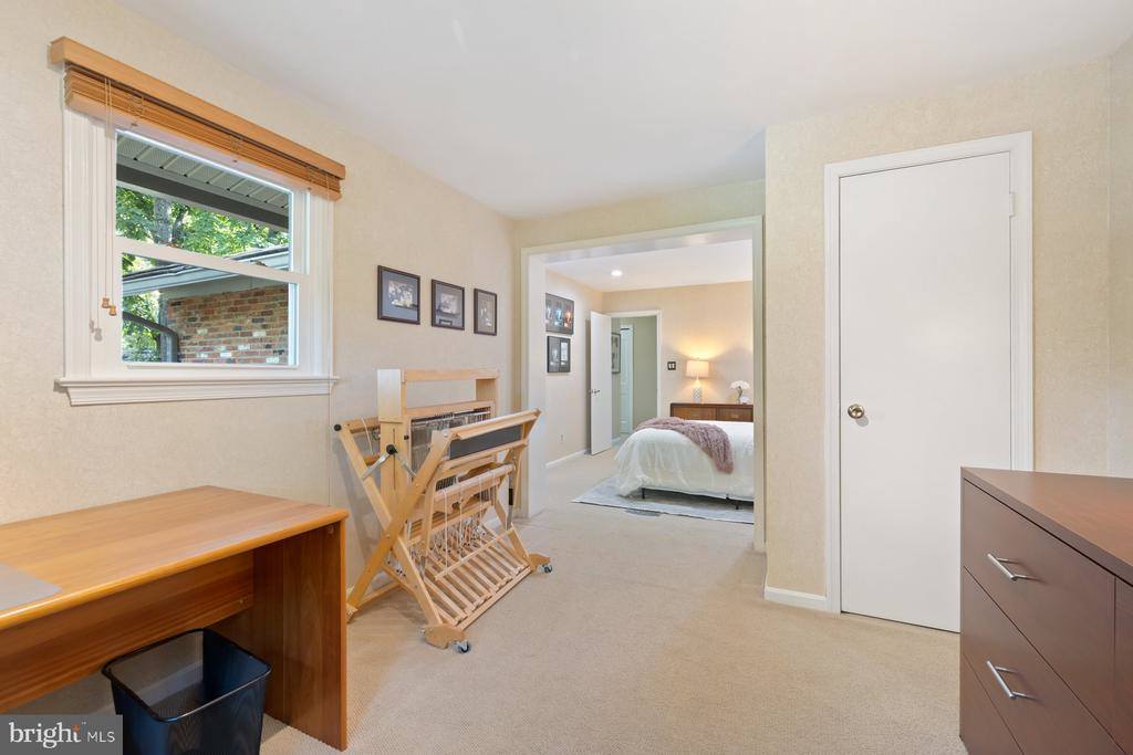 6801 Tildenwood Lane, Rockville, MD 20852