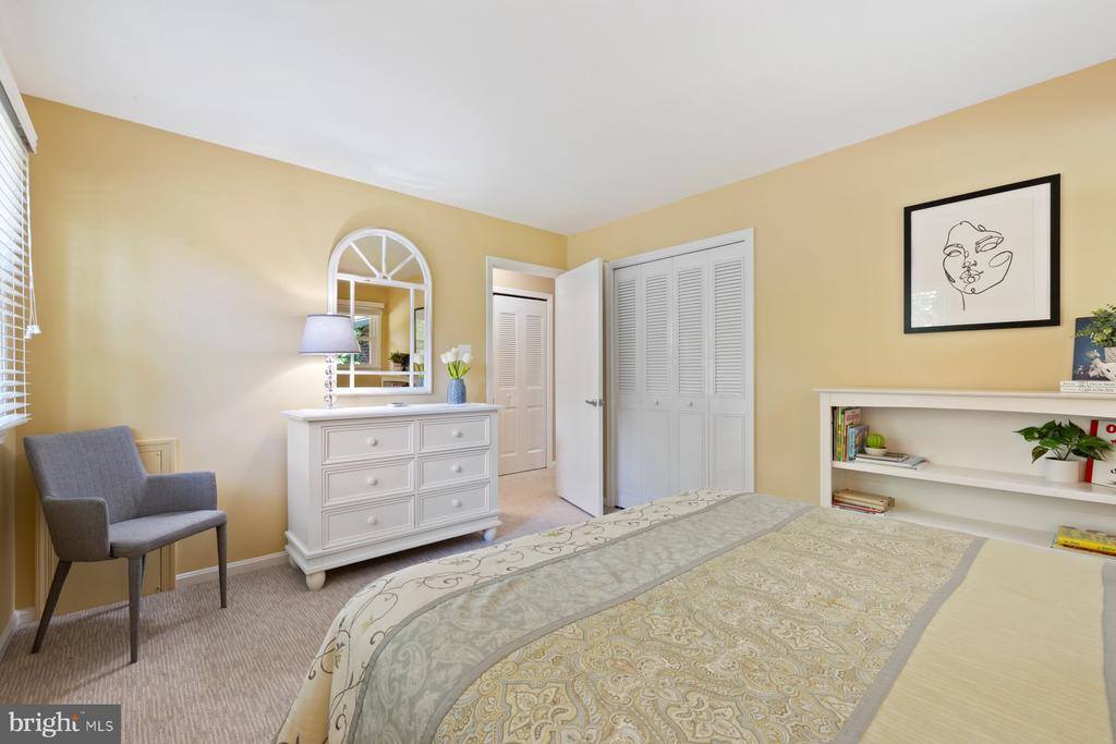 6801 Tildenwood Lane, Rockville, MD 20852