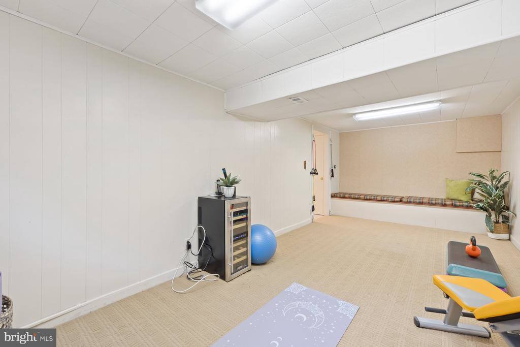 6801 Tildenwood Lane, Rockville, MD 20852