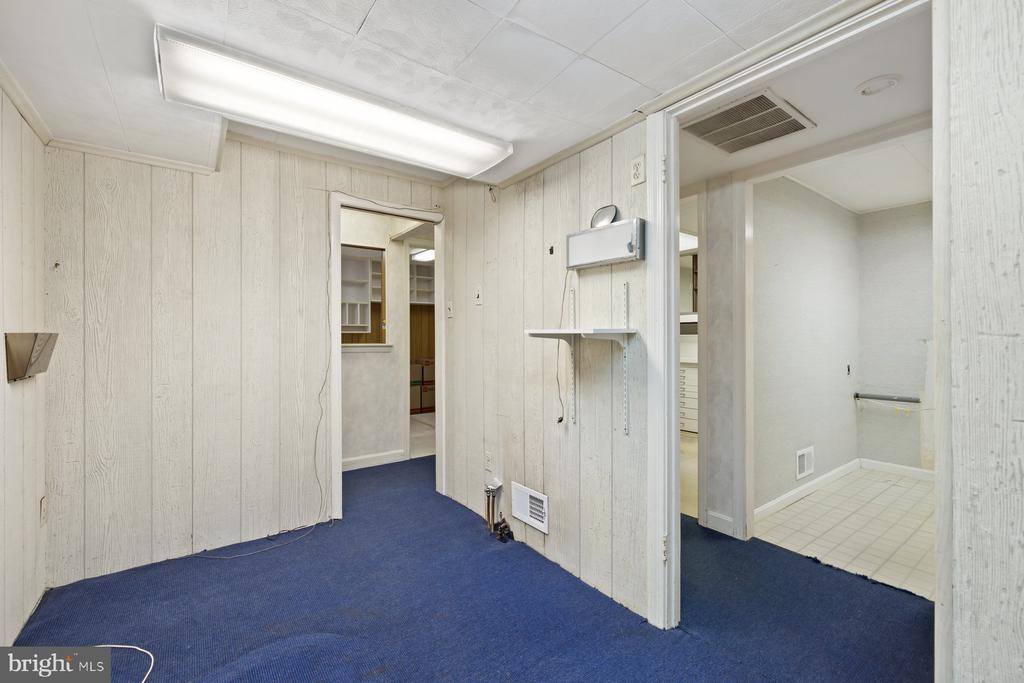 6801 Tildenwood Lane, Rockville, MD 20852