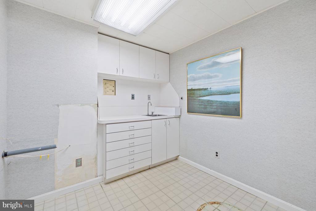 6801 Tildenwood Lane, Rockville, MD 20852