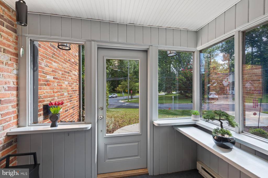 6801 Tildenwood Lane, Rockville, MD 20852