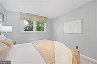 6801 Tildenwood Lane, Rockville, MD 20852