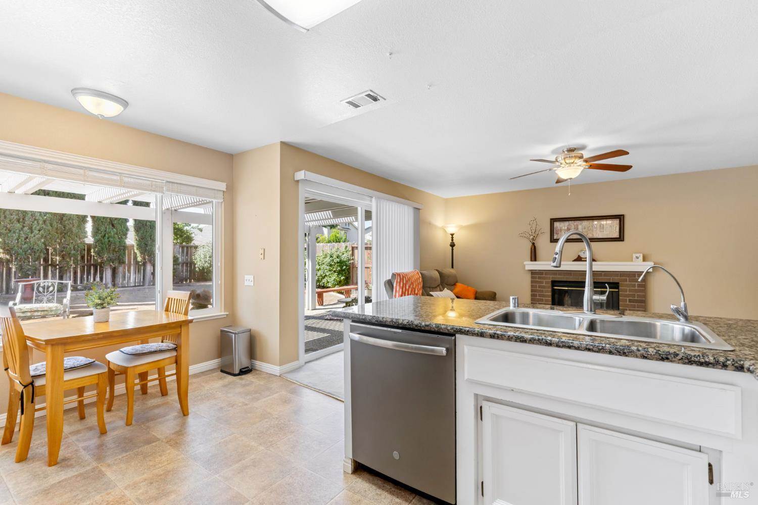 516 Owl Court, Vacaville, CA 95687