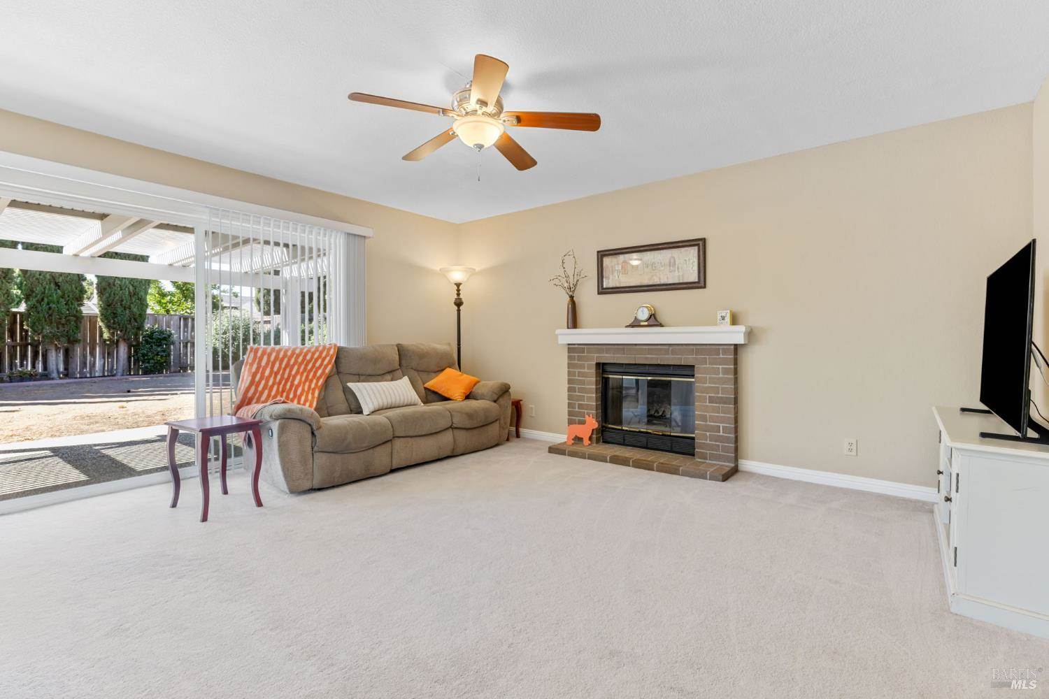 516 Owl Court, Vacaville, CA 95687