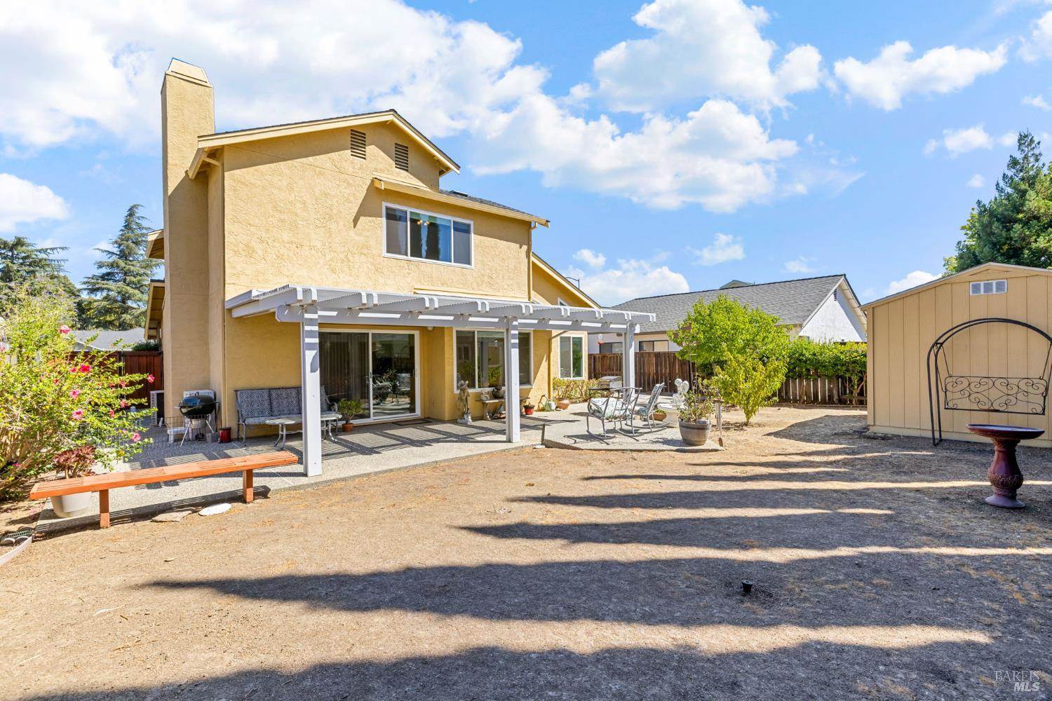 516 Owl Court, Vacaville, CA 95687