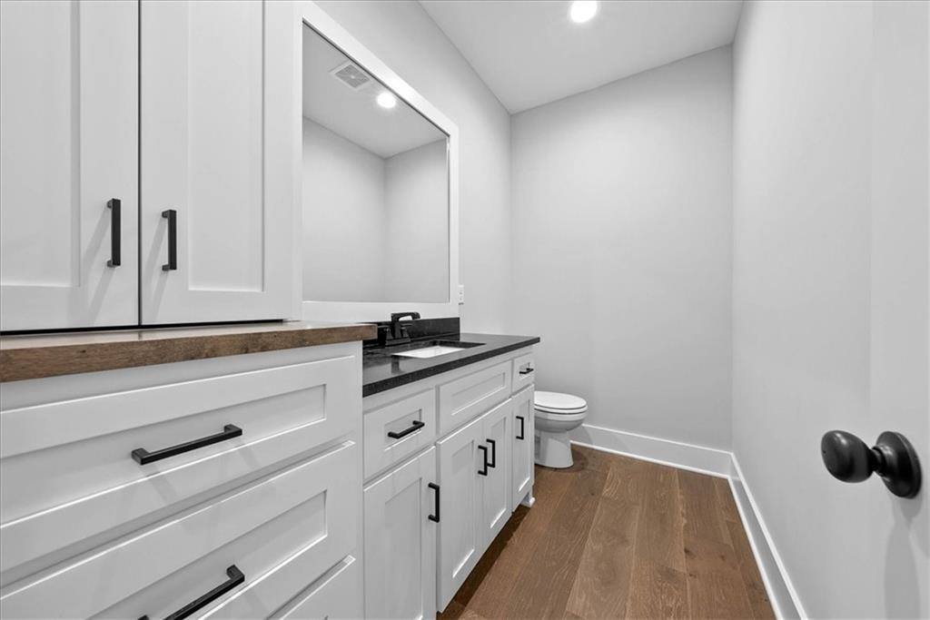 4015 NE Sagamore Drive, Lee's Summit, MO 64064