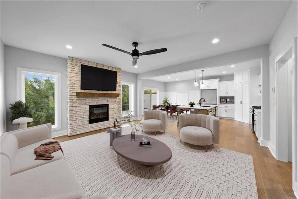 4015 NE Sagamore Drive, Lee's Summit, MO 64064