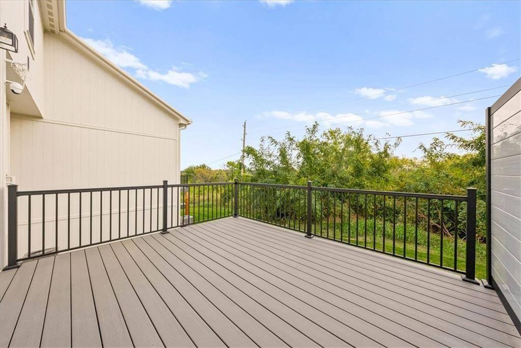 4015 NE Sagamore Drive, Lee's Summit, MO 64064