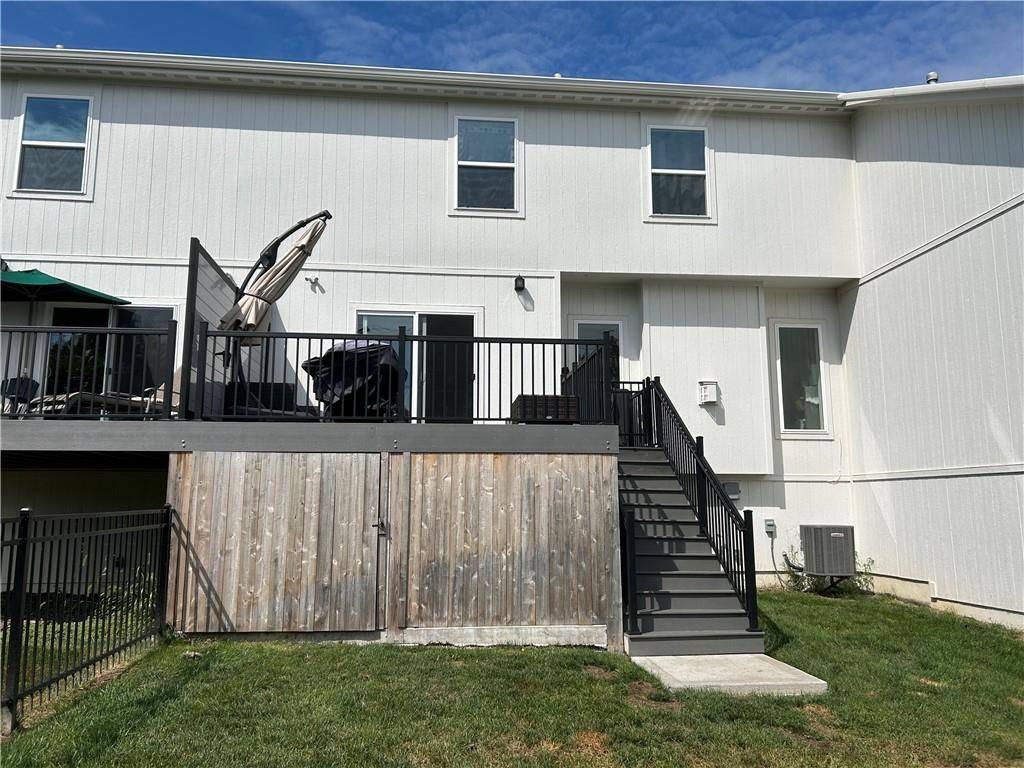 4015 NE Sagamore Drive, Lee's Summit, MO 64064