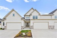4015 NE Sagamore Drive, Lee's Summit, MO 64064