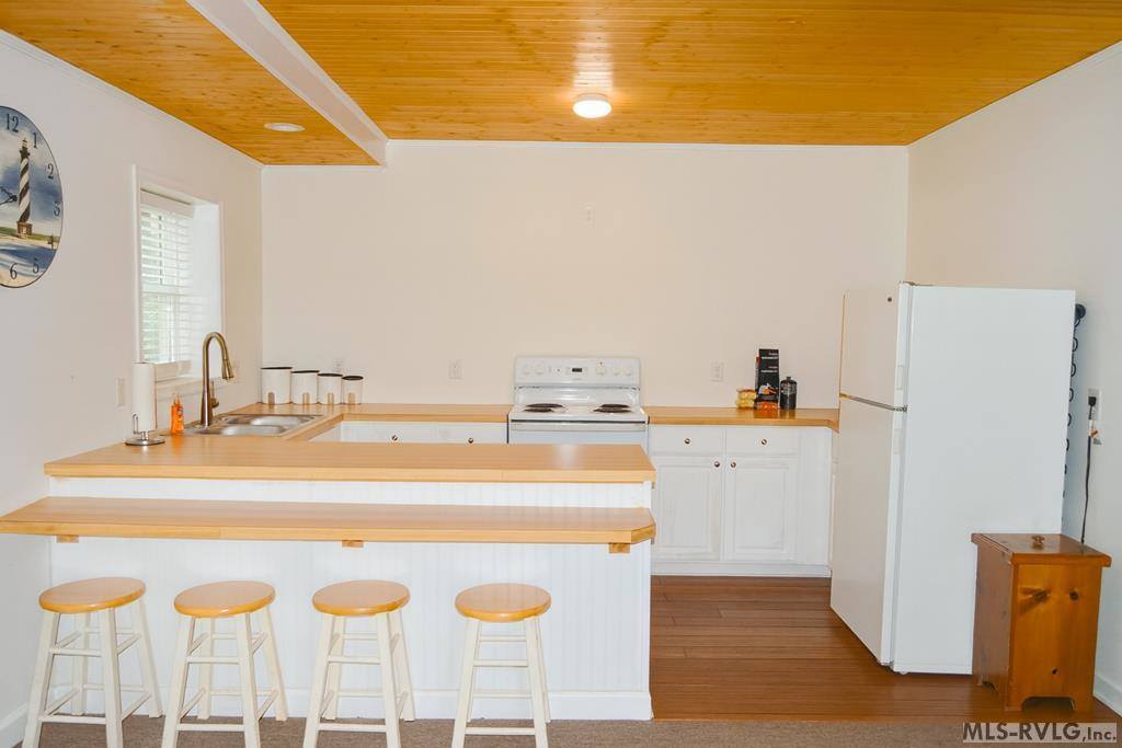 328 White Oak Court, Boydton, VA 23917