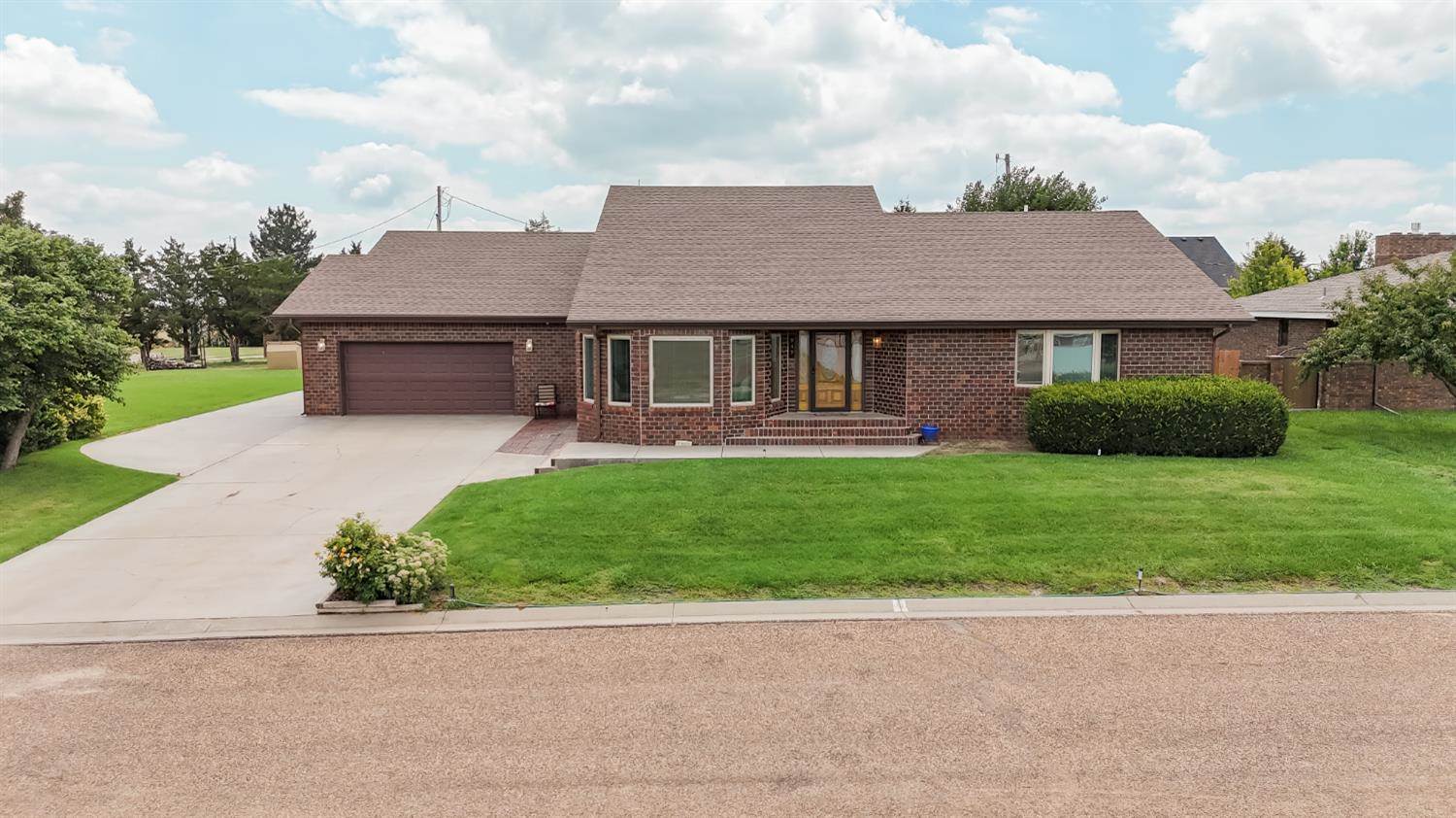 949 Sherman Hill, Elkhart, KS 67950