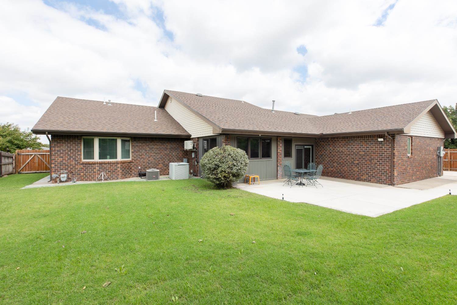 949 Sherman Hill, Elkhart, KS 67950