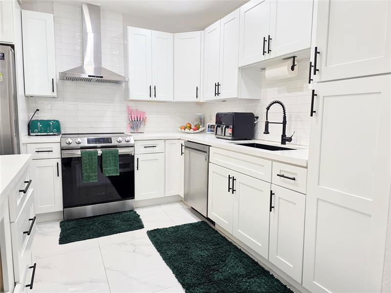 2030 SW 22nd Ave, Fort Lauderdale, FL 33312