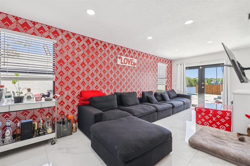 2030 SW 22nd Ave, Fort Lauderdale, FL 33312