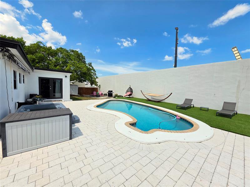 2030 SW 22nd Ave, Fort Lauderdale, FL 33312