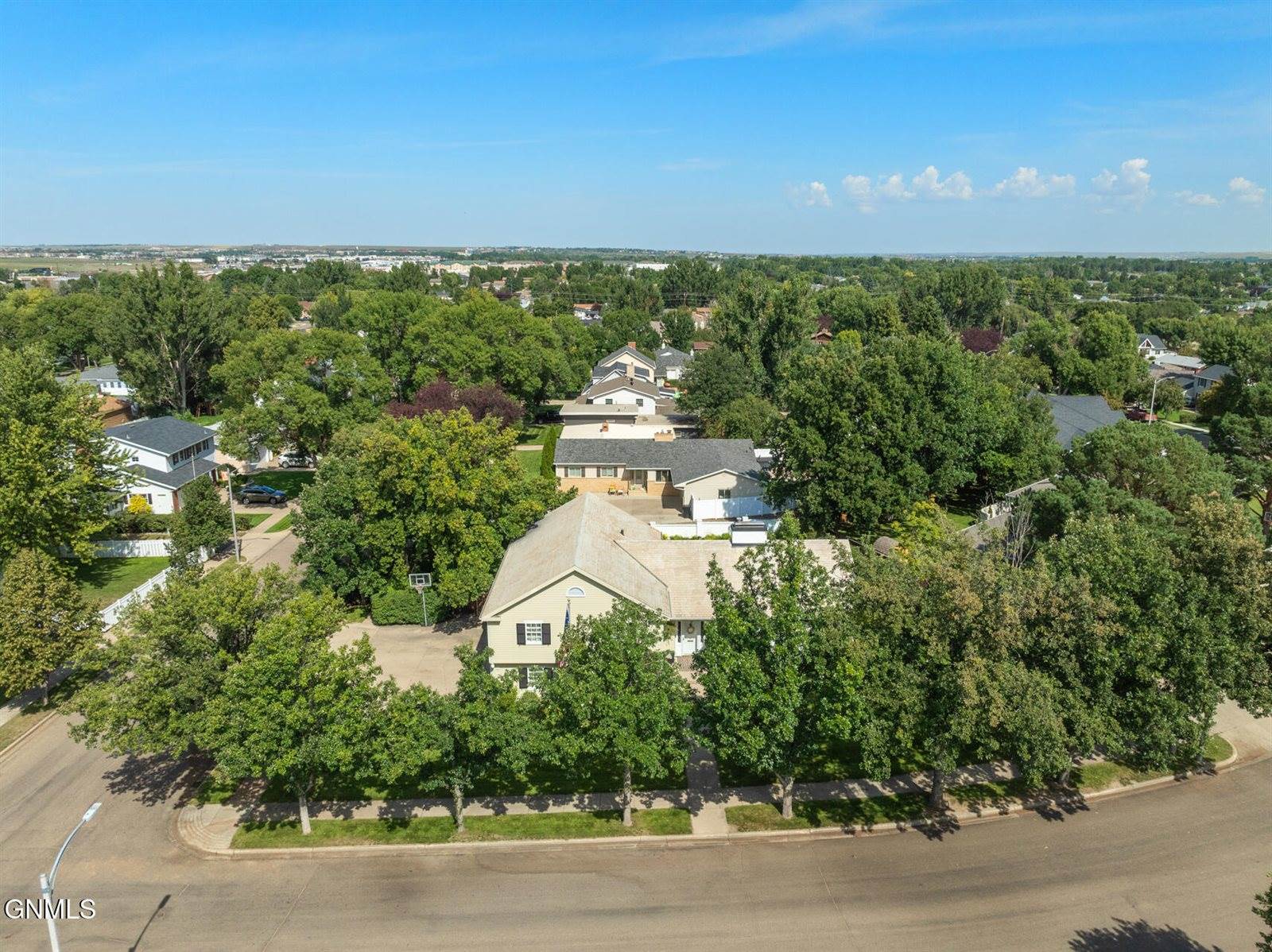 405 14th Street East, Williston, ND 58801