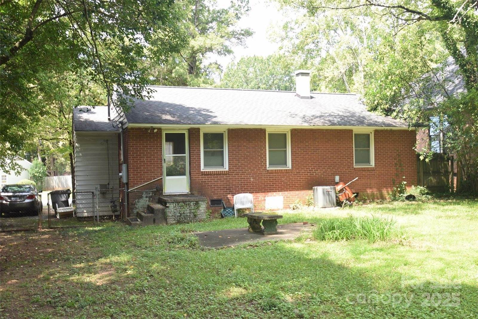 4645 Connecting Road, Charlotte, NC 28209