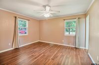 202 Robinwood Dr, Whitehouse, TX 75791