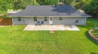 202 Robinwood Dr, Whitehouse, TX 75791