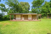 202 Robinwood Dr, Whitehouse, TX 75791