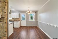 202 Robinwood Dr, Whitehouse, TX 75791