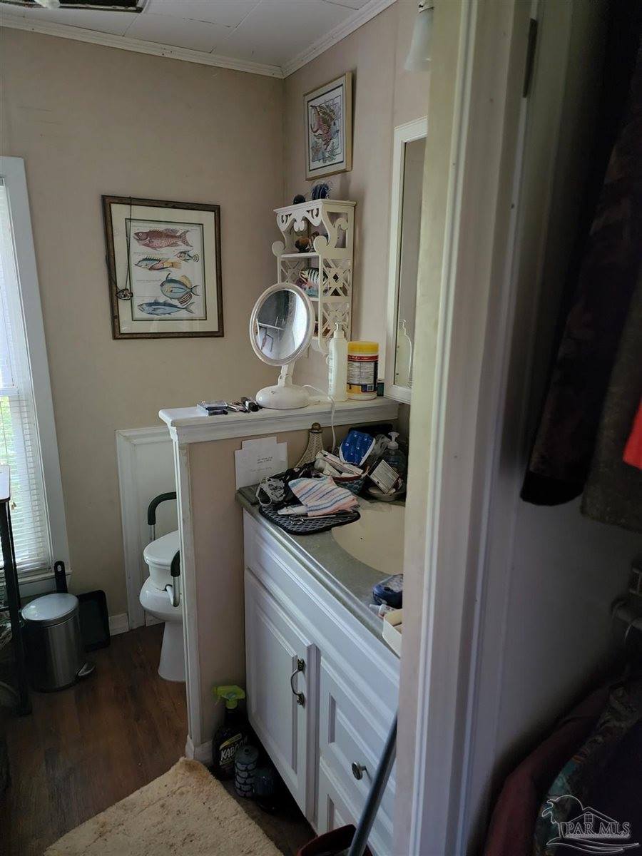 445 West Roberts Rd, Cantonment, FL 32533