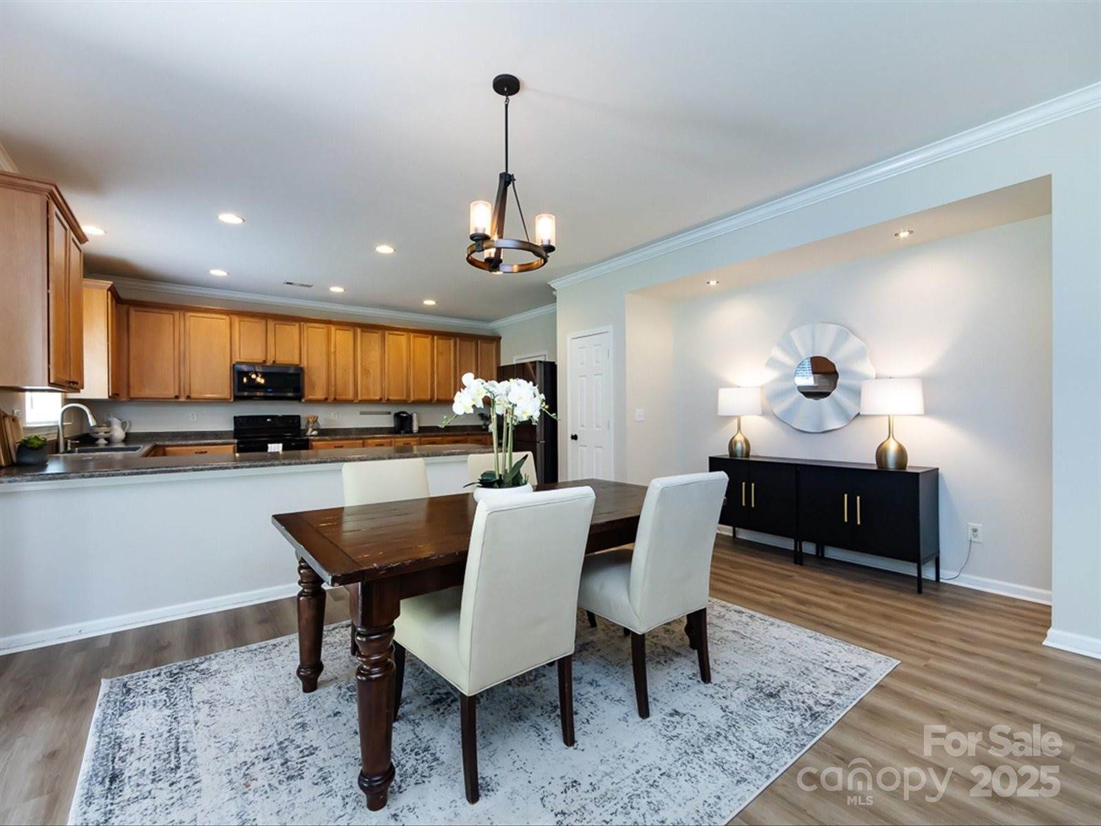 9033 Seamill Road, Charlotte, NC 28278