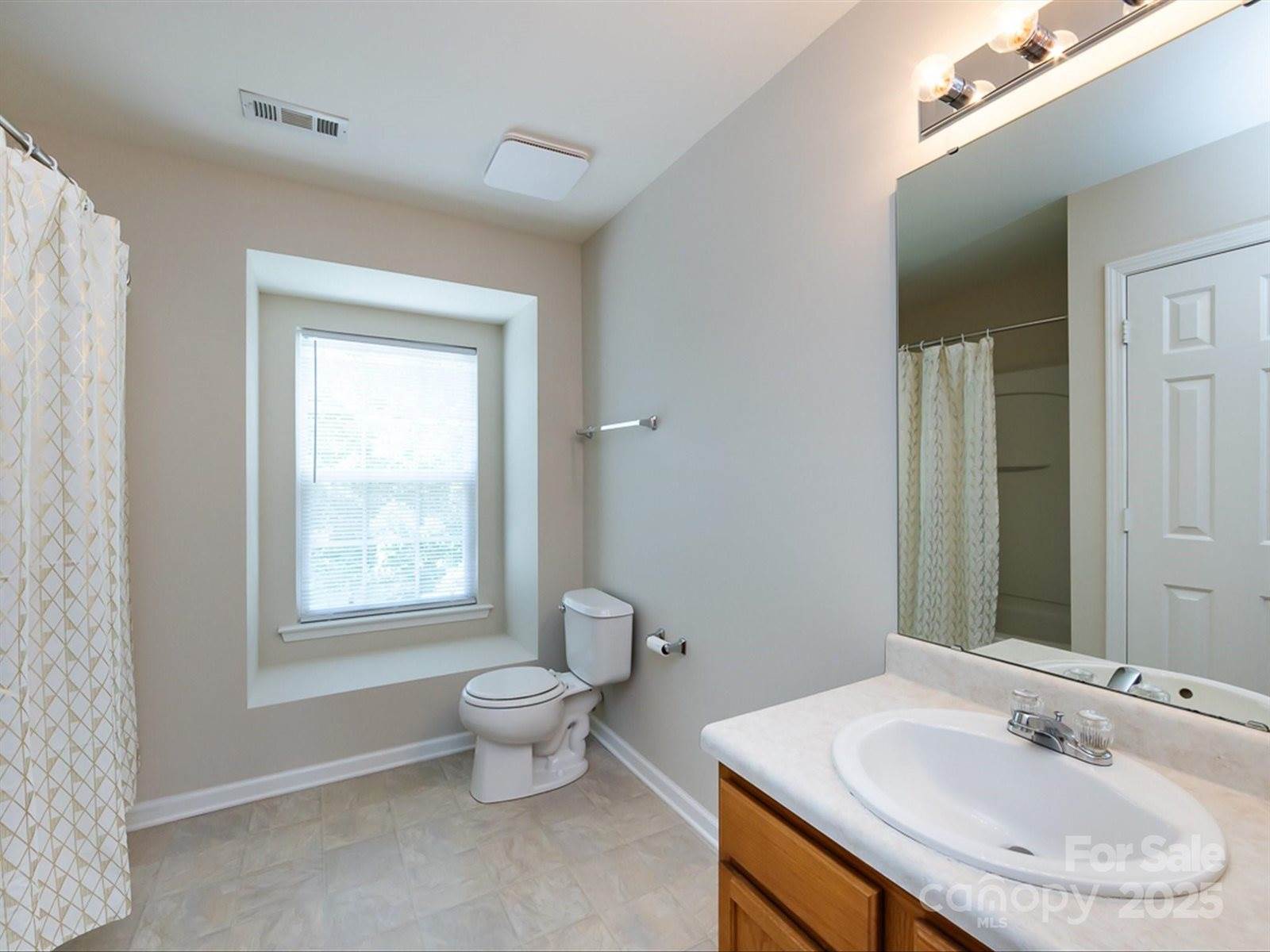 9033 Seamill Road, Charlotte, NC 28278