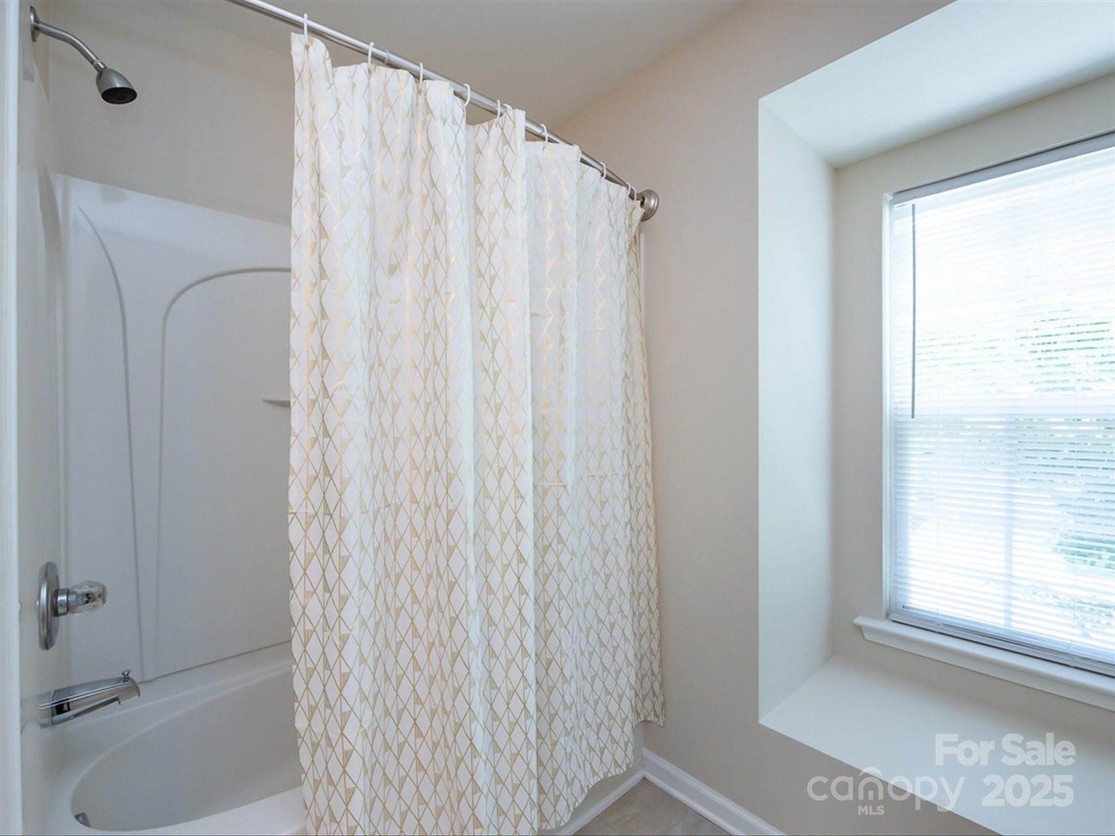 9033 Seamill Road, Charlotte, NC 28278