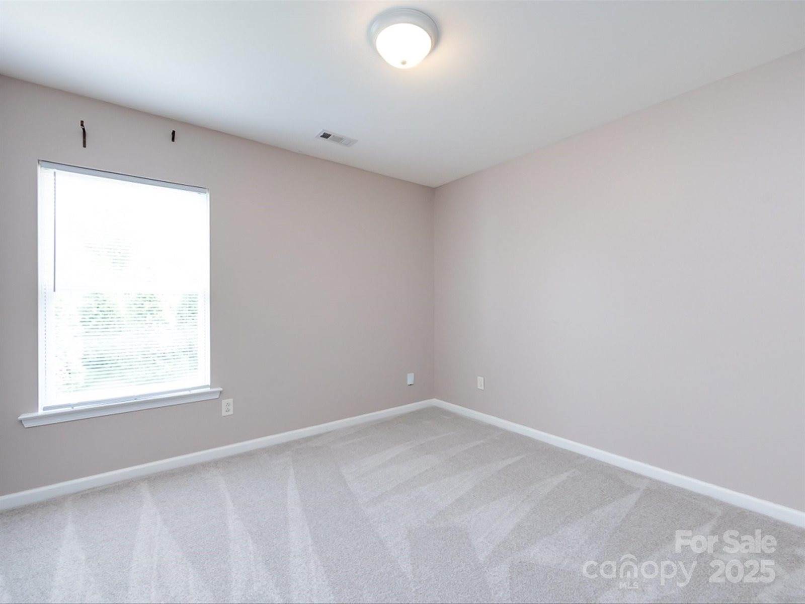 9033 Seamill Road, Charlotte, NC 28278