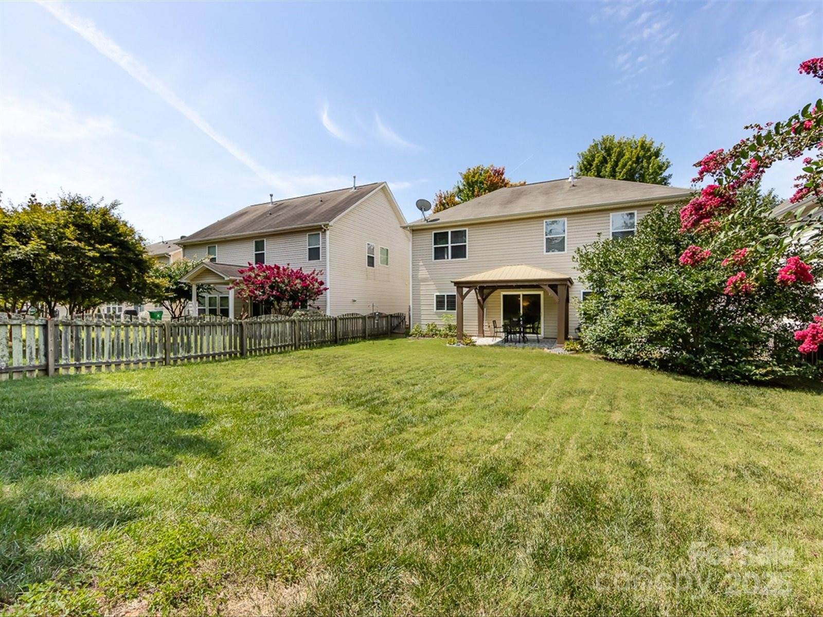 9033 Seamill Road, Charlotte, NC 28278