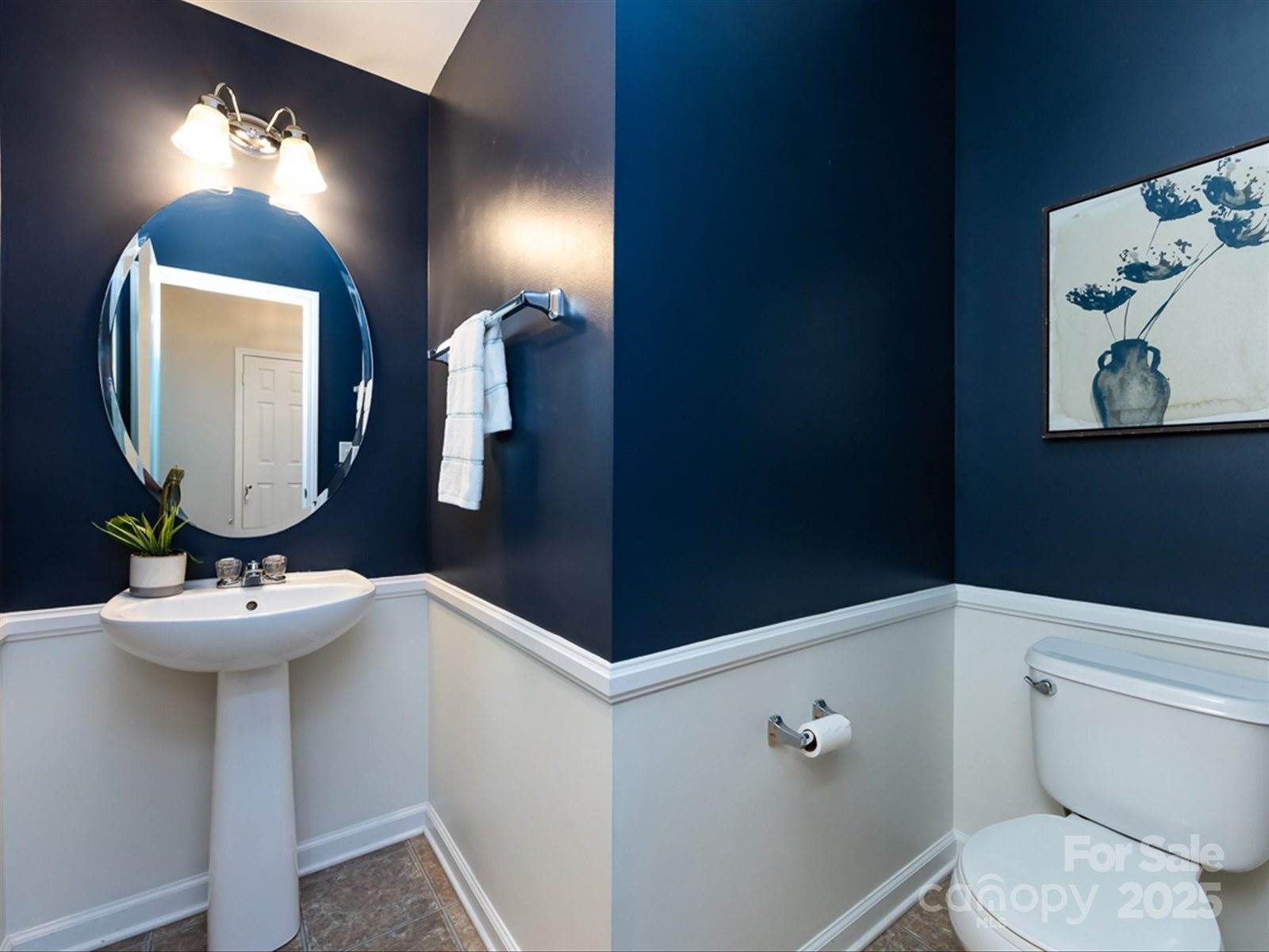 9033 Seamill Road, Charlotte, NC 28278