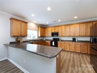 9033 Seamill Road, Charlotte, NC 28278