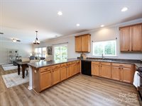 9033 Seamill Road, Charlotte, NC 28278
