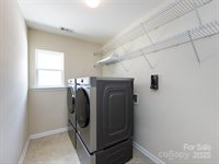 9033 Seamill Road, Charlotte, NC 28278