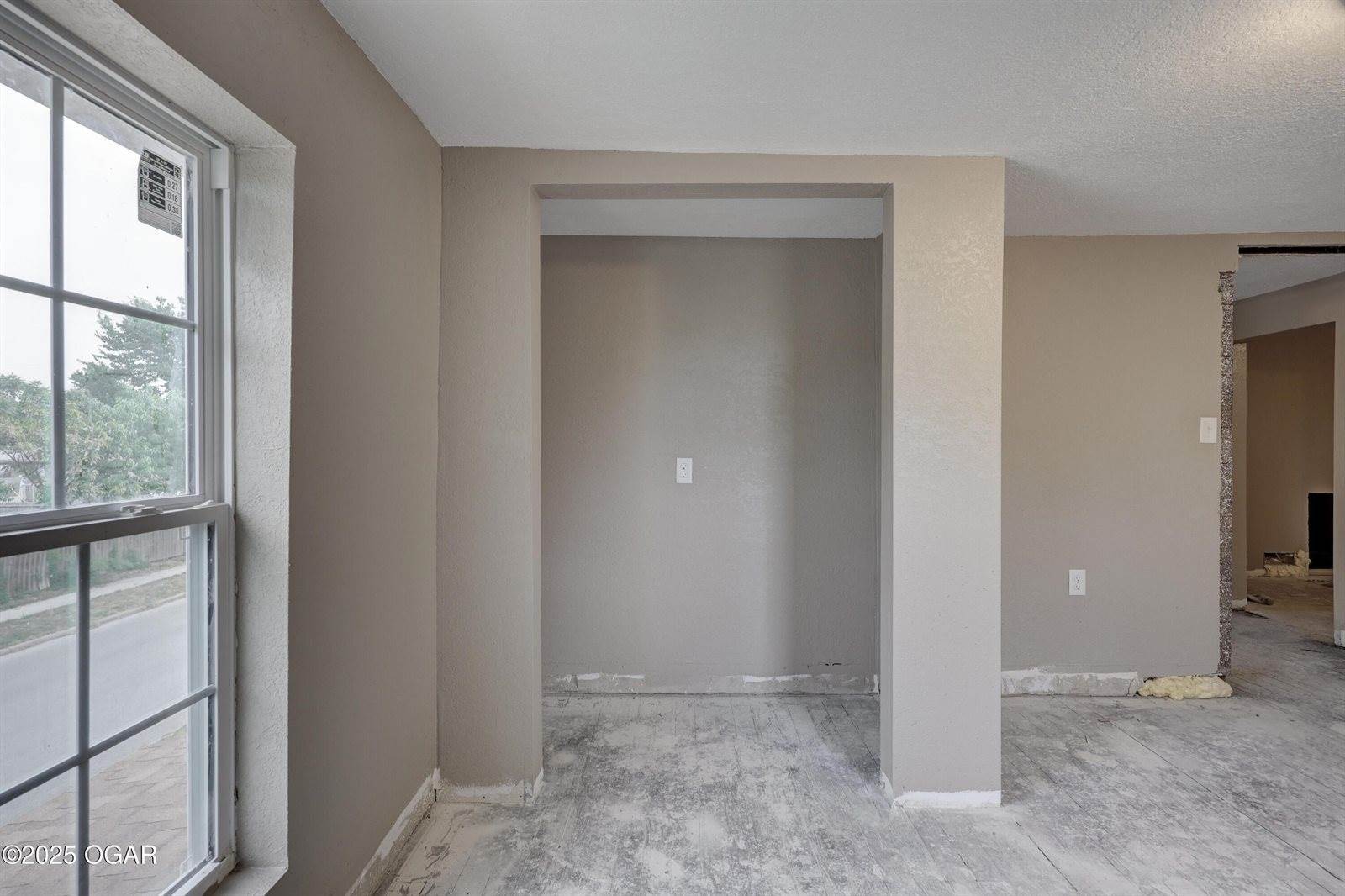 2201 South Porter Avenue, Joplin, MO 64804