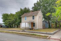 2201 South Porter Avenue, Joplin, MO 64804