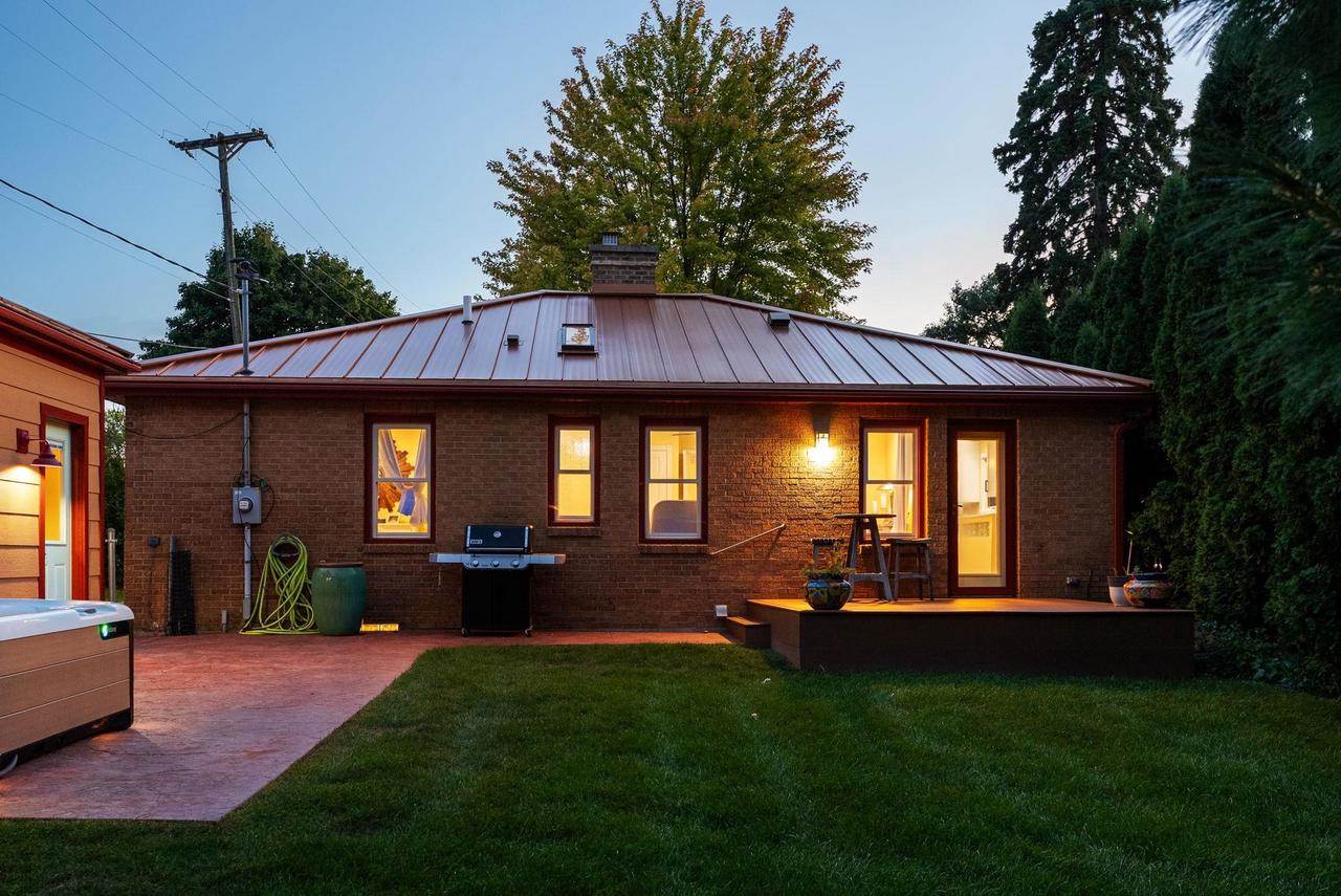 3710 Atwood Avenue, Madison, WI 53714