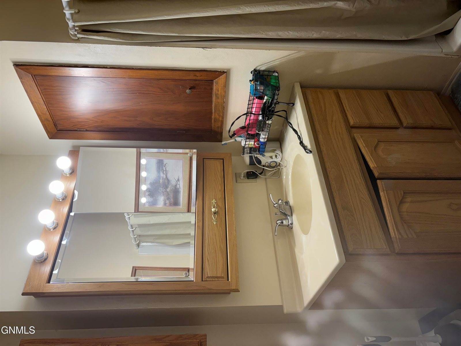 2815 9th Avenue East, Williston, ND 58801