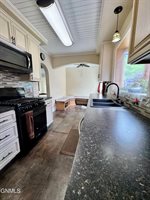 517 4th Avenue East, Williston, ND 58801