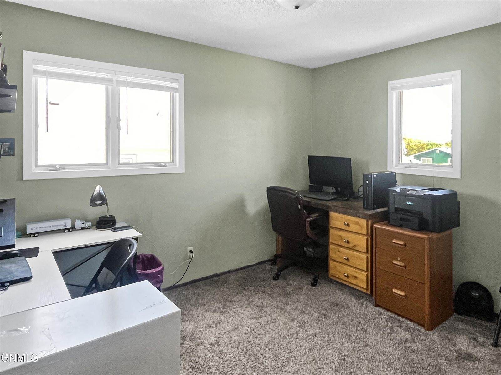 910 8th Avenue West, Williston, ND 58801