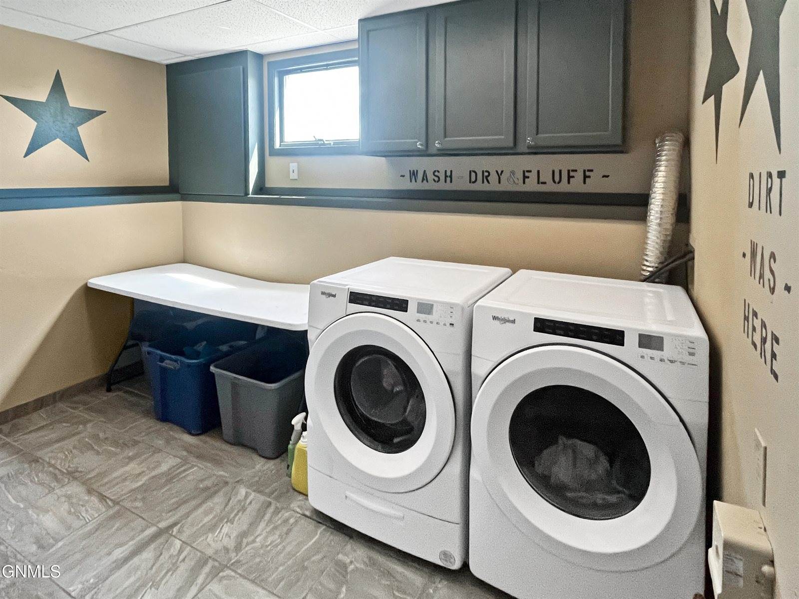 910 8th Avenue West, Williston, ND 58801